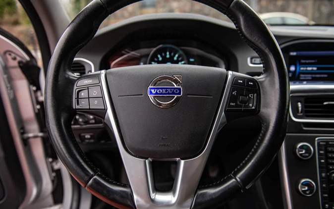 Volvo S60 cena 56000 przebieg: 189312, rok produkcji 2015 z Sochaczew małe 121